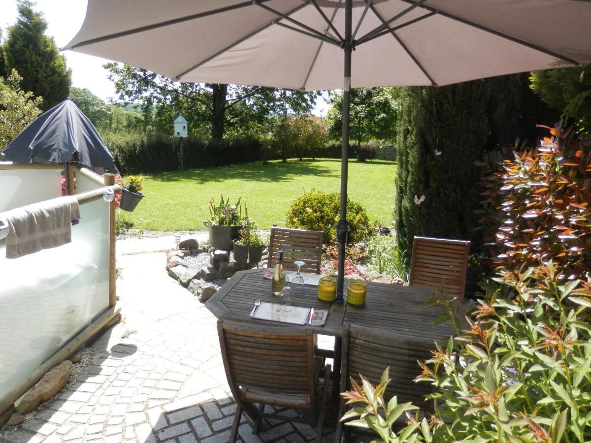 La Petite Cretouffiere - Naturiste Accommodation - Adult Only Colombiers-du-Plessis Экстерьер фото